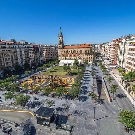 Zurriola Surf * סן סבסטיאן