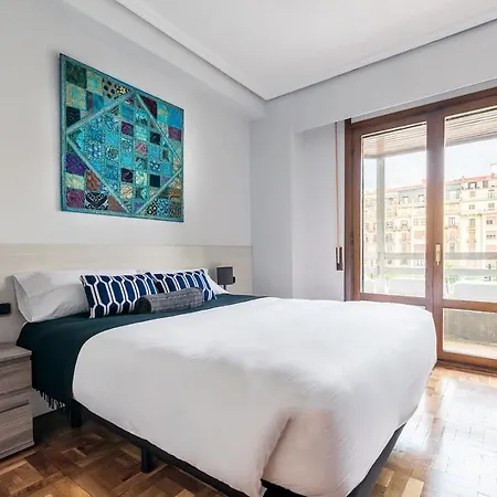 Zurriola Surf サン・セバスティアン